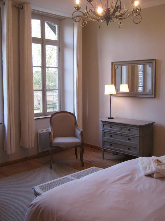 Chambres D'Hotes La Chance Au Roy Aigneville Room photo